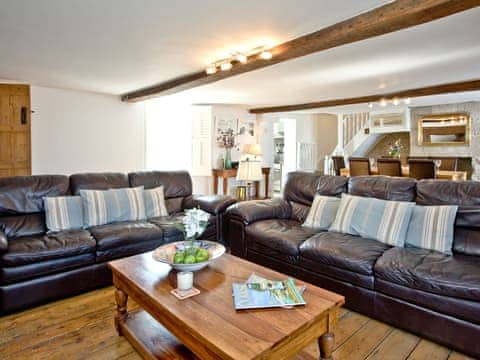 Comfortable living area | Elizabethan House, Portland