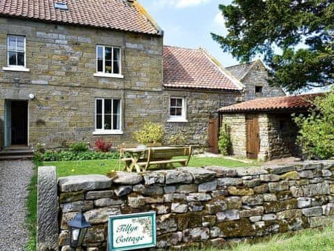 Peaceful terraced holiday cottage | Tilly&rsquo;s Cottage, Goathland