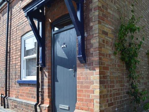 Charming end of terrace holiday home | Dragonfly Cottage, Beverley 