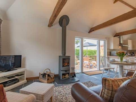 Open plan living space | Cold Blow Cottage, Hastingleigh, Ashford