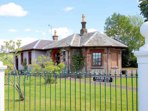 Exterior | Conheath Gatelodge - Conheath Cottages, Glencaple, Dumfries