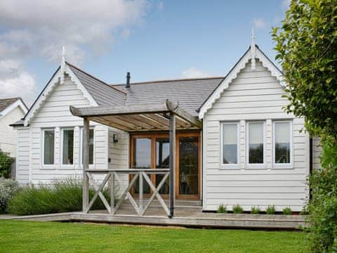 Lovely holiday home | Mussel Cottage, Elmer