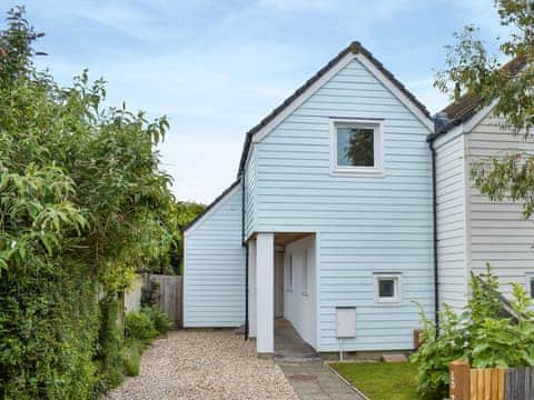 Delightful property | Lo-Tide - The Tides, Elmer, Middleton-on-Sea