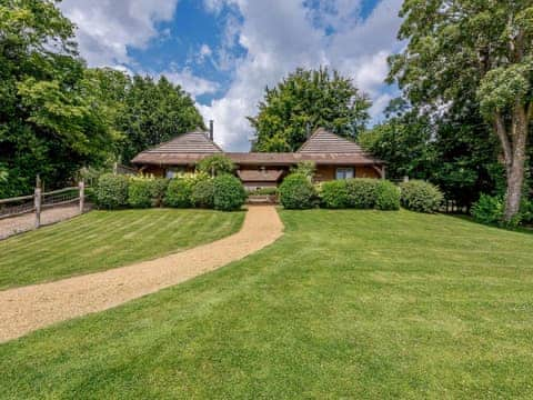 Immaculate stable conversion | Castlemans Stables West - Castleman&rsquo;s Stables, Sedlescombe, near Battle