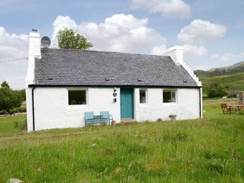 Attractive holiday cottage | Riverside Cottage, Inchnadamph, near Lochinver