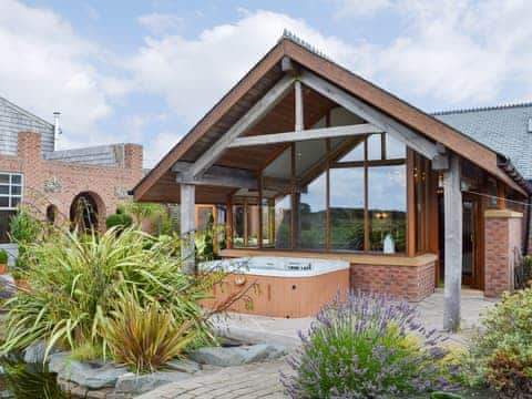 Stunning holiday home with hot tub | Carr End Barn A, Stalmine, near Poulton-le-Flyde