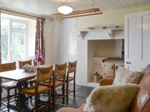 Spacious dining room with additional seating area | Winscott Cottage, Holsworthy, near Bude