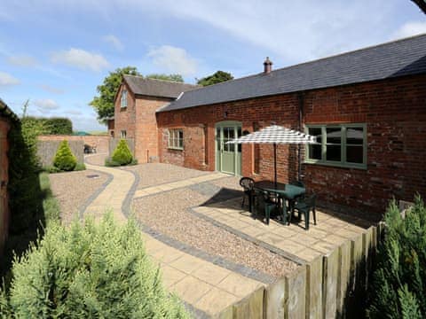 Outstanding single-storey holiday home | The Tack Room - The Courtyard, Hareby, near Horncastle