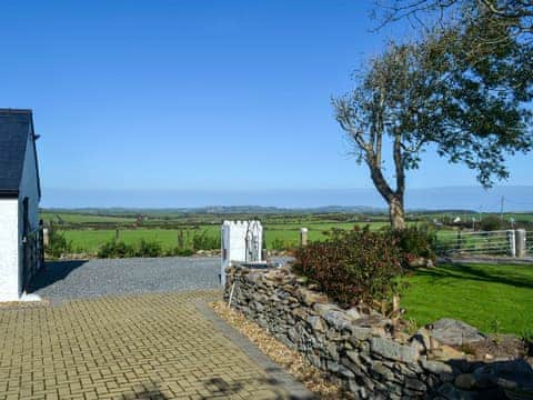 Dog friendly best sale cottages on anglesey