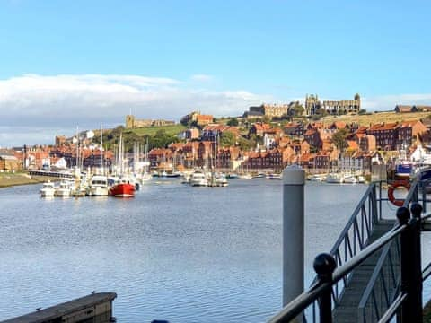 Located within easy reach of the harbour and centre of Whitby | Harbourside House, Whitby