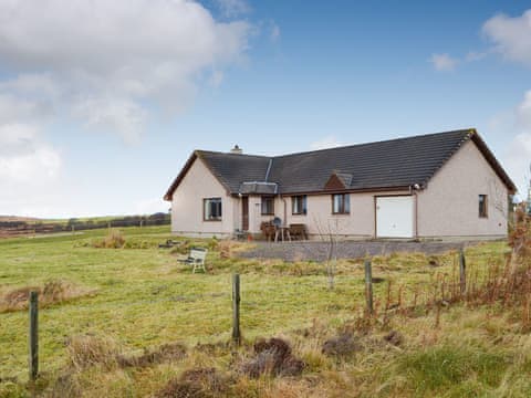 Wonderfully situated detached bungalow | Fair View, Lairg