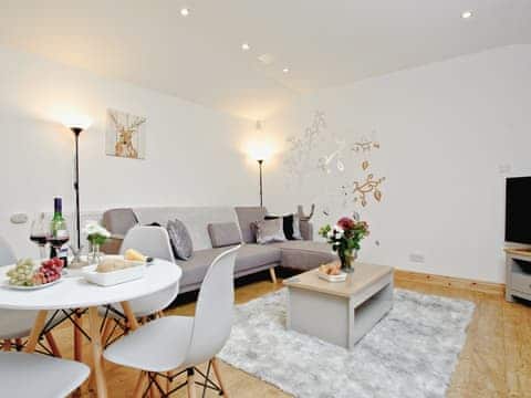 Open plan living space | Hunters Lodge, Kingskerswell