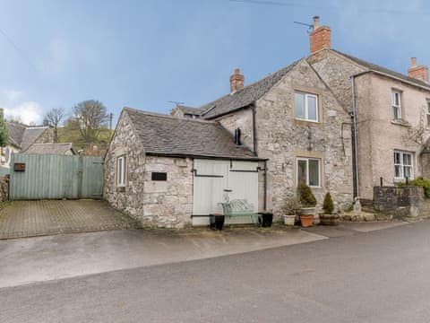 Delightful detached holiday cottage | The Smithy, Brassington, near Matlock