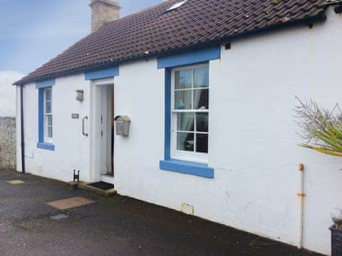 Charming seaside holiday cottage on the Scottish coast | Fidra, Anstruther