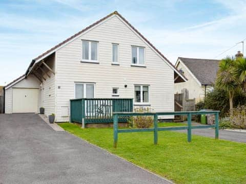 Superb detached seaside holiday home | Drift In, Elmer Sands, near Bognor Regis