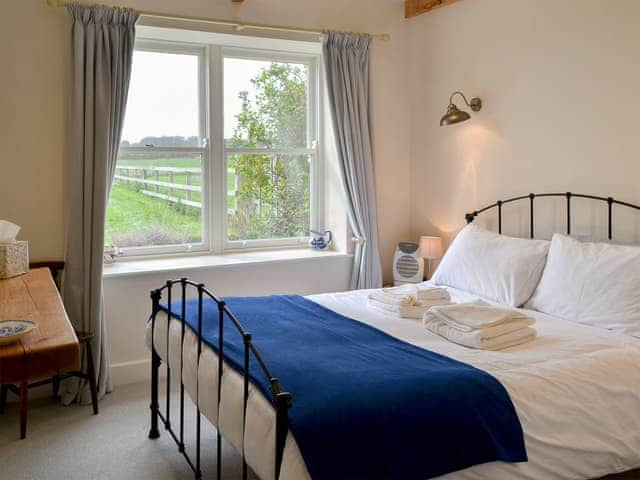 Relaxing bedroom with kingsize bed | Little Barn - Tynely Farm, Tynely, near Embleton