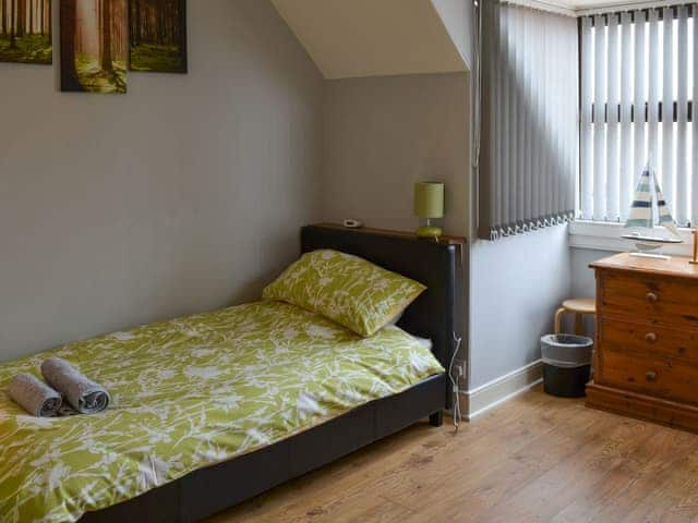 Twin bedroom | Lynbank, Seahouses