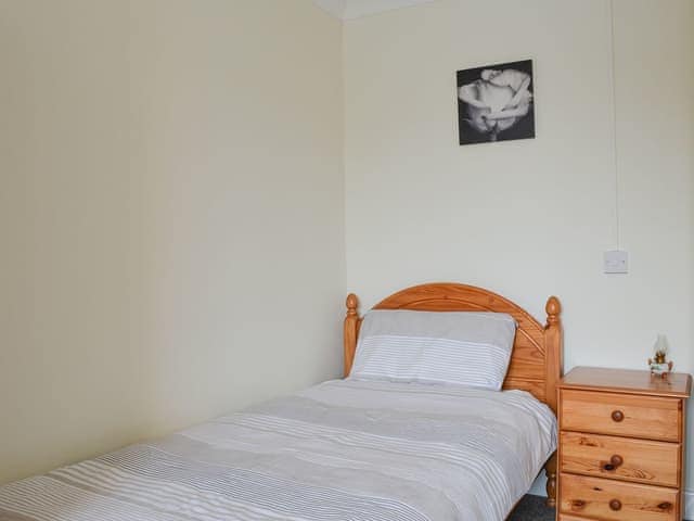 Twin bedroom | Jay&rsquo;s Cottage, Flamborough, near Bridlington