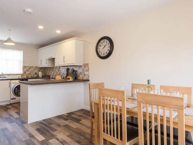 Kitchen dining area | Beach Lodge, Winthorpe