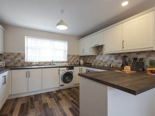 Kitchen | Beach Lodge, Winthorpe