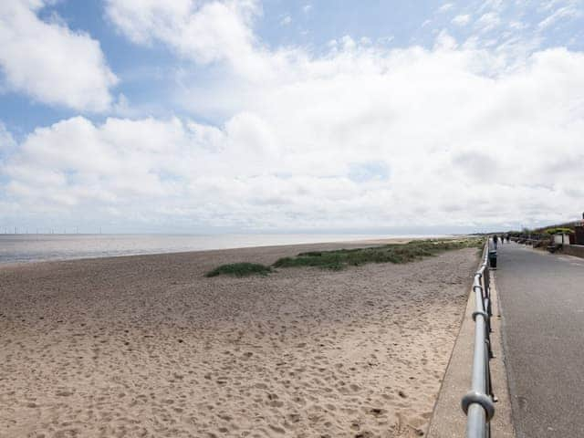 Sea front | Beach Lodge, Winthorpe