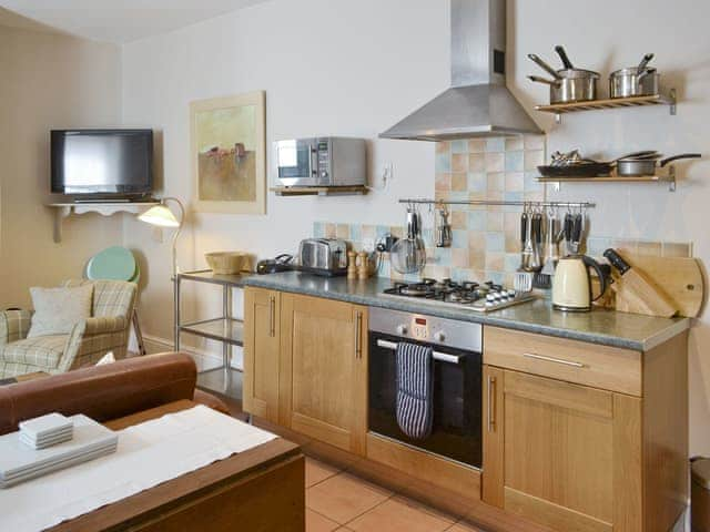 Fully appointed kitchen area | Youngers Cottage, Warkworth