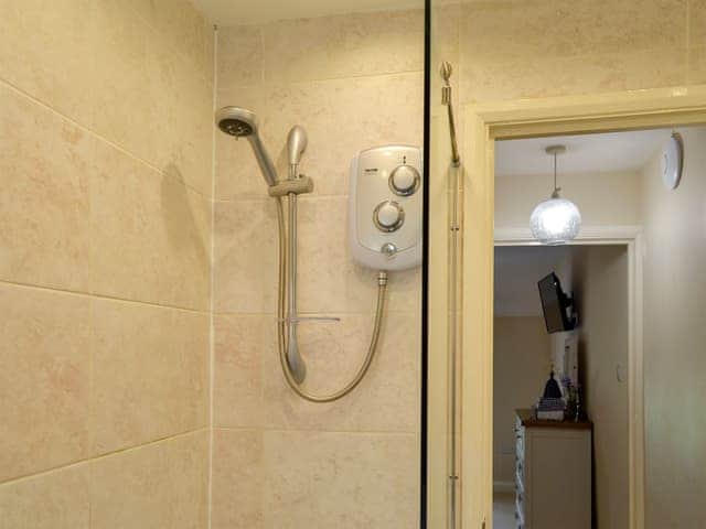 Bathroom | 2 Keldholme Cottages - Keldholme Holidays, Keldholme, near Kirkbymoorside
