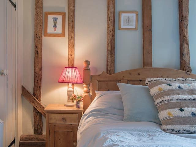 Double bedroom | Woolhouse Barn, Hunton