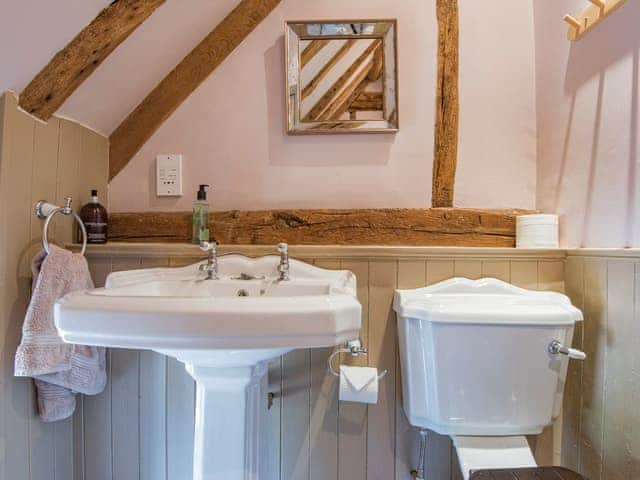 Bathroom | Woolhouse Barn, Hunton