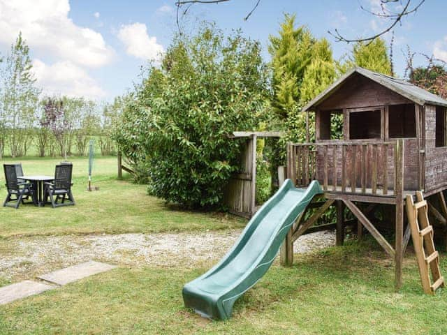 Children&rsquo;s play area | The Lodge - Trecan Farm Cottages, Lanreath, near Looe