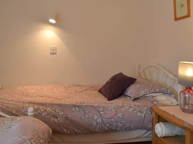 Twin bedroom | The Old Granary, Launcells, near Bude