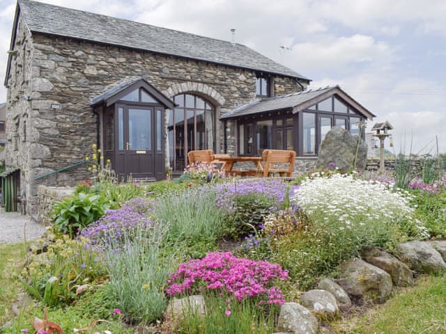 Stunning stone-built holiday home | Hill Top Barn, Newton-in-Cartmel, near Grange-over-Sands