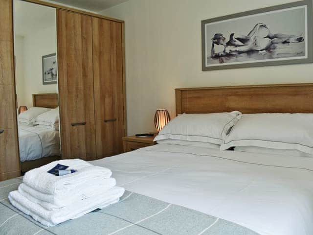 Tastefully furnished double bedroom | The Hollies, St Austell