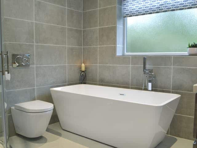 Modern three piece bathroom | Angle Tarn Cottage, Ambleside