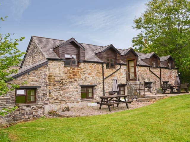 Wonderful semi-detached stone built holiday cottage | Sage - Sherrill Farm Holiday Cottages, Dunterton, near Tavistock