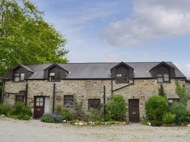 Charming holiday cottage (right) | Oregano - Sherrill Farm Holiday Cottages, Dunterton, near Tavistock