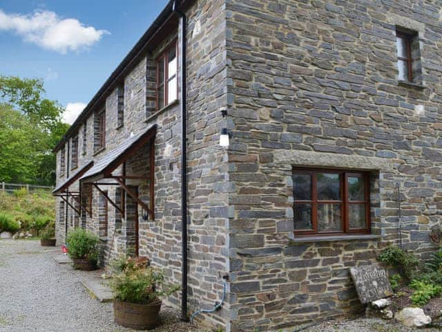 Delightful stone built holiday cottage | Chestnut House - Sherrill Farm Holiday Cottages, Dunterton, near Tavistock