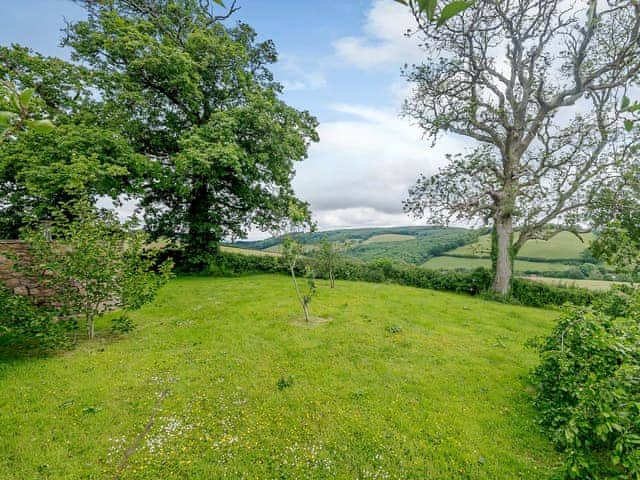 Peaceful retreat | Bishpool Farm CottagesThe Granary, The Stable House - Bishpool Fa, Taunton and The Quantocks