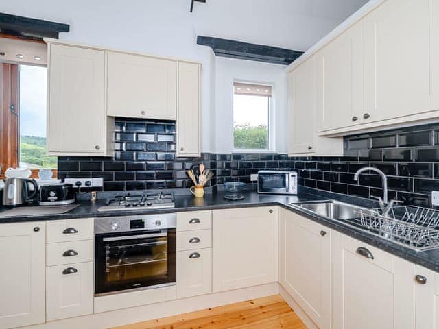 Immaculately presented kitchen area | Bishpool Farm CottagesThe Granary, Taunton and The Quantocks