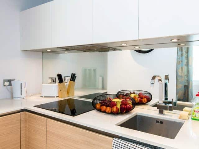 Fully appointed kitchen | Gunwharf Quays Apartments - No.1 The One Bedroom &rsquo;A&rsquo; - Gunwharf Quays Apartments , Gunwharf Quays, near Portsmouth