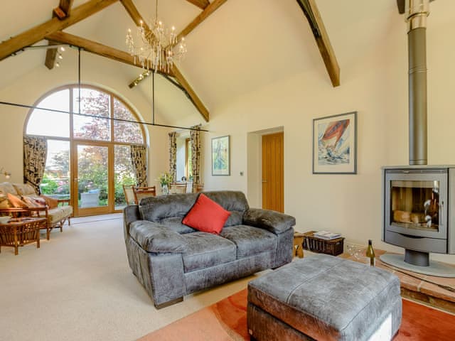 Luxurious living room with wood burner | Courtyard Lodge, Rufford, near Newark
