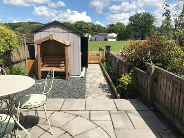 Outdoor area | Running Hare, Windermere