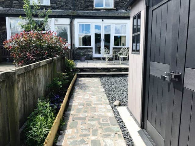 Outdoor area | Running Hare, Windermere