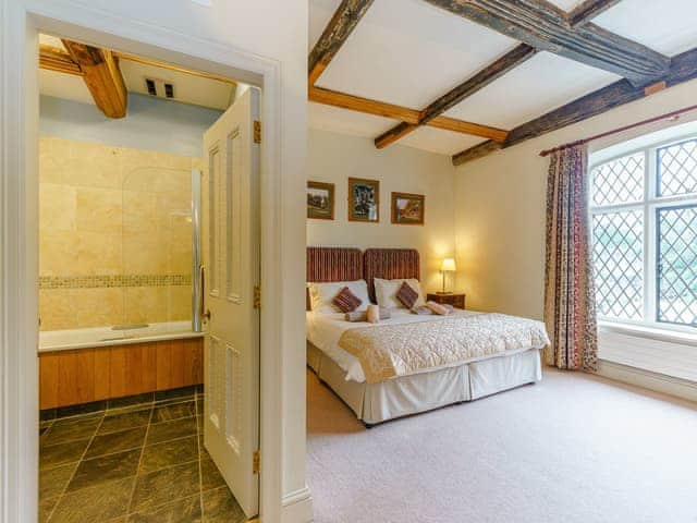 Spacious double bedroom with en-suite bathroom | Sir Henry Sidney - Ludlow Castle, Ludlow