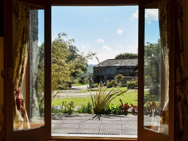 View | Round House - Trentinney Farm Holiday Cottages, St Endellion, near Port Isaac
