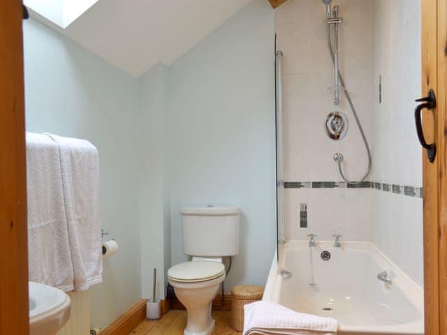 Lovely family bathroom | Holly Cottage, Handley, near Matlock