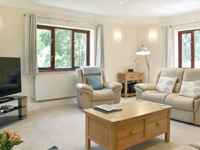 Spacious living room | The Oaks - Trecan Farm Cottages, Lanreath, near Looe