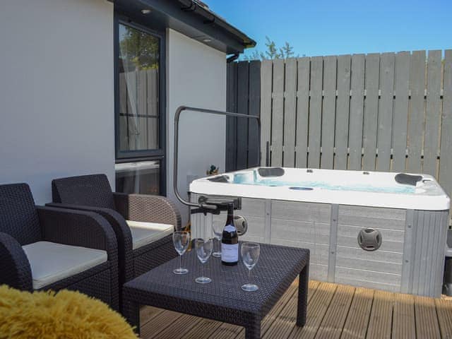 Hot Tub | Daisy Cottage - Hoxne Cottages, Strensall, near York