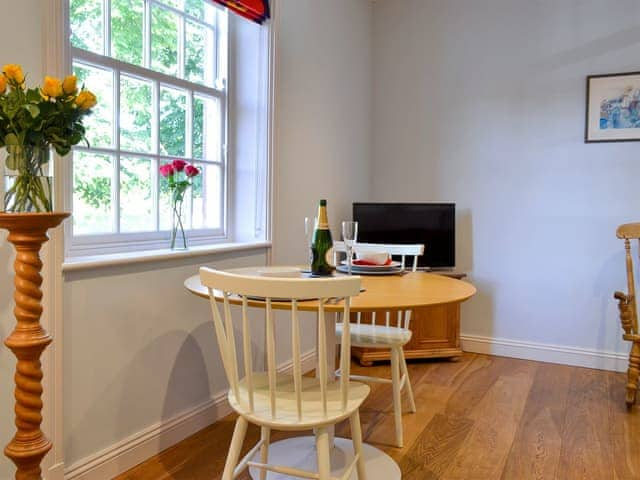 Dining area | Oxtoby&rsquo;s Downstairs - Oxtoby&rsquo;s Cottages York, York