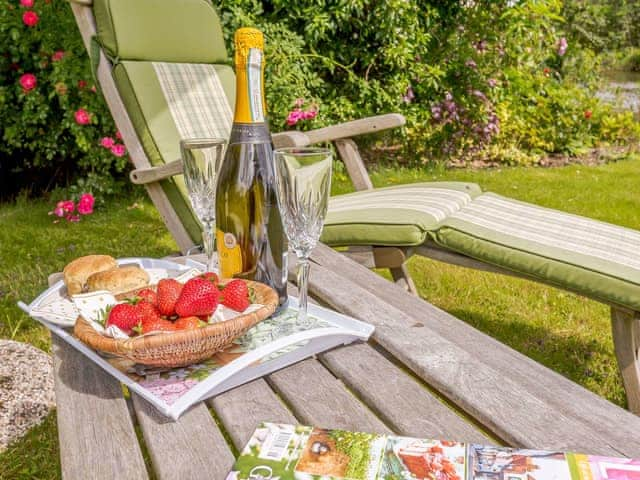 Relax in the garden | Riversdale Cottage, Irstead, near Wroxham